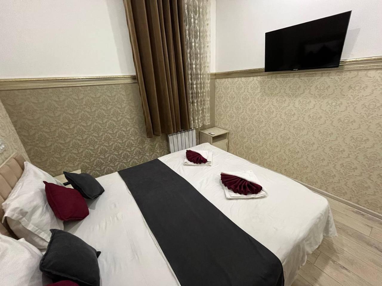 Fenix Hotel Tashkent Exterior photo