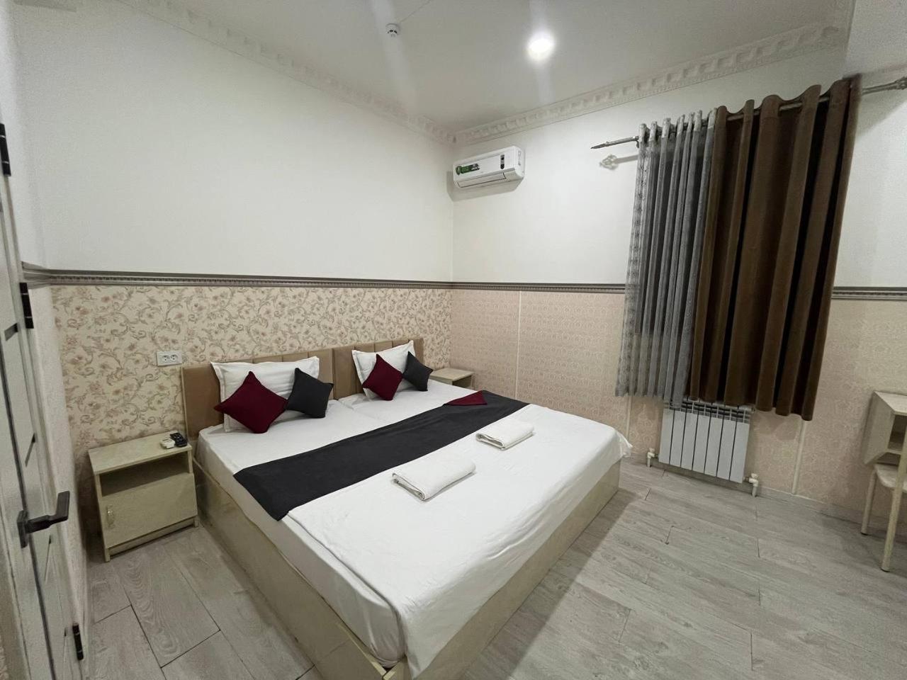 Fenix Hotel Tashkent Exterior photo