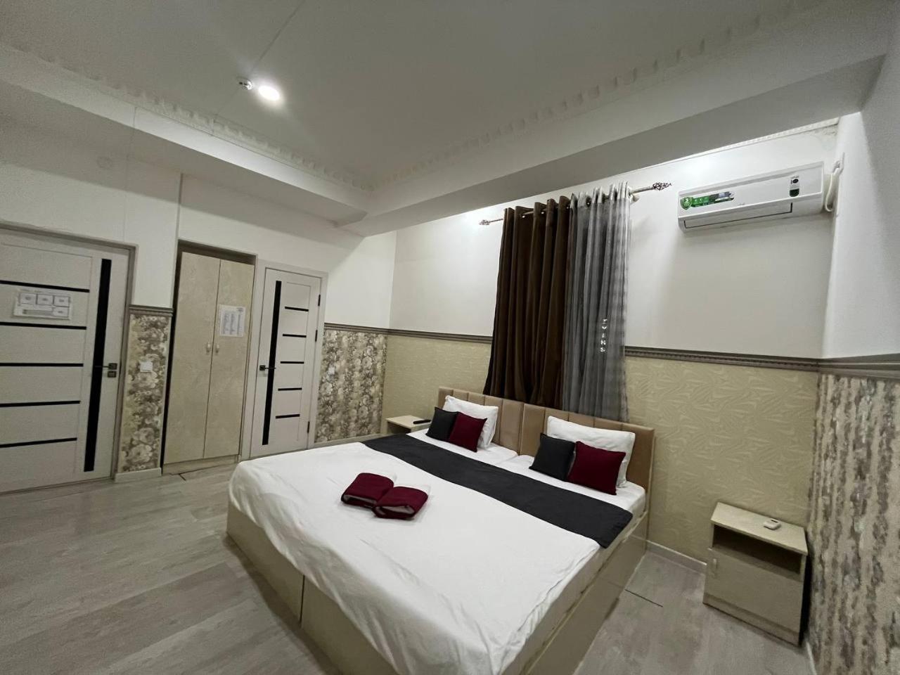 Fenix Hotel Tashkent Exterior photo