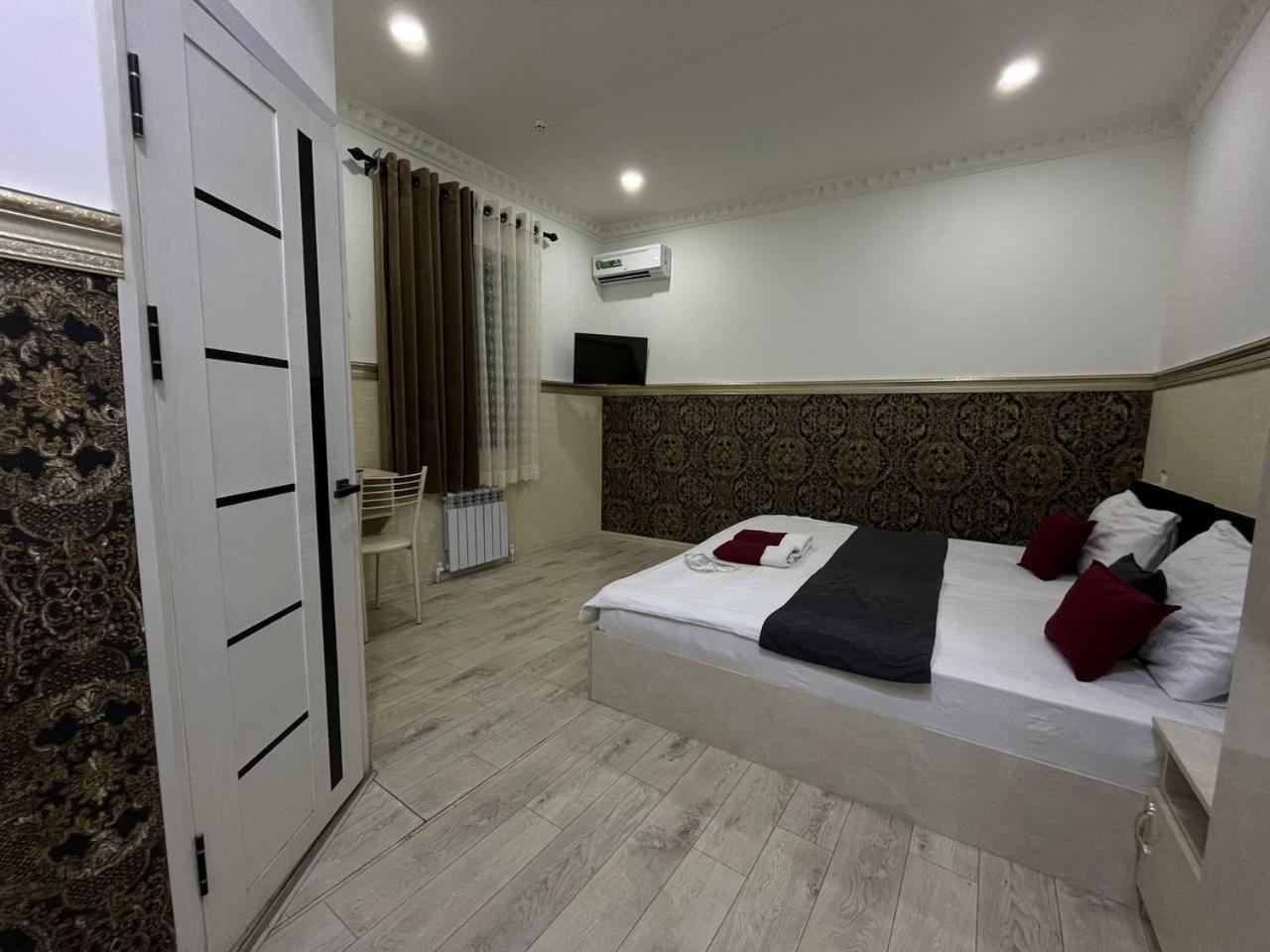 Fenix Hotel Tashkent Exterior photo